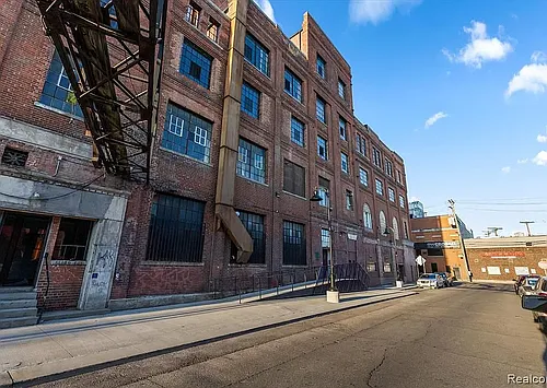 E&B Brewery Lofts Photo 1