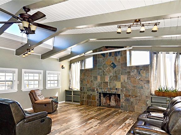 2nd image of 147 Trail Ridge Dr