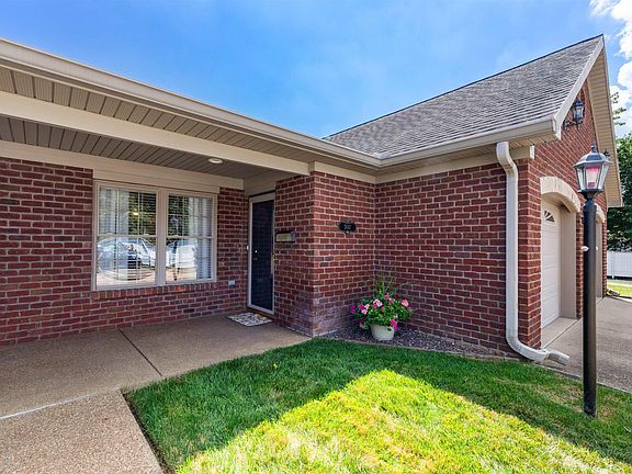 2nd image of 3017 Gardenia Dr