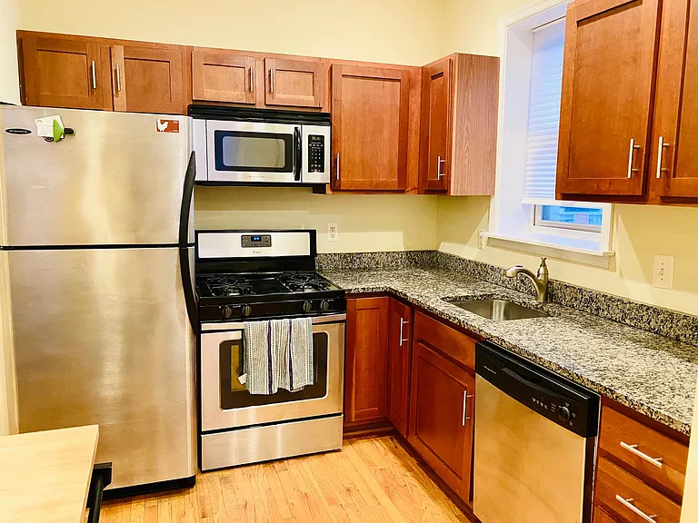 Full kitchen view!