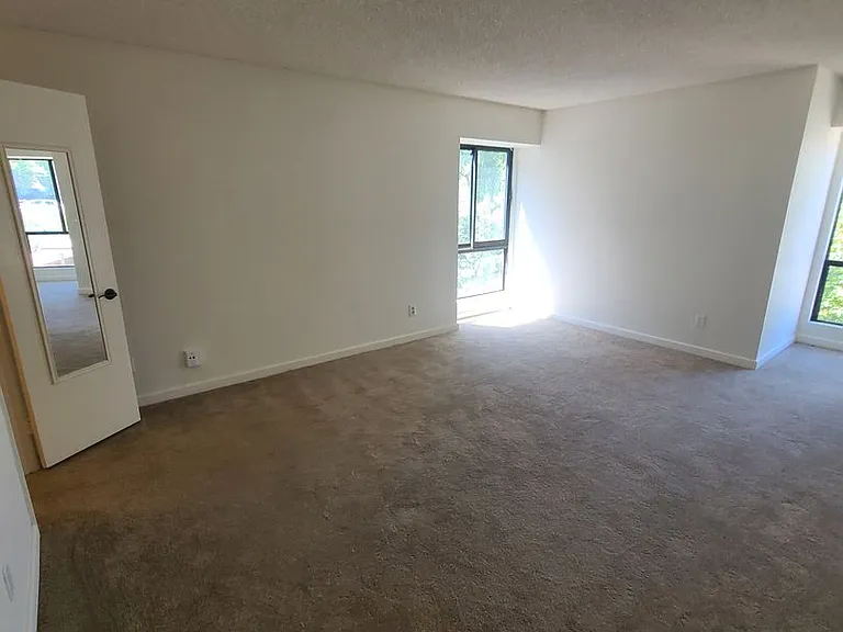 9169 Village Glen Dr #258 — Photo 25