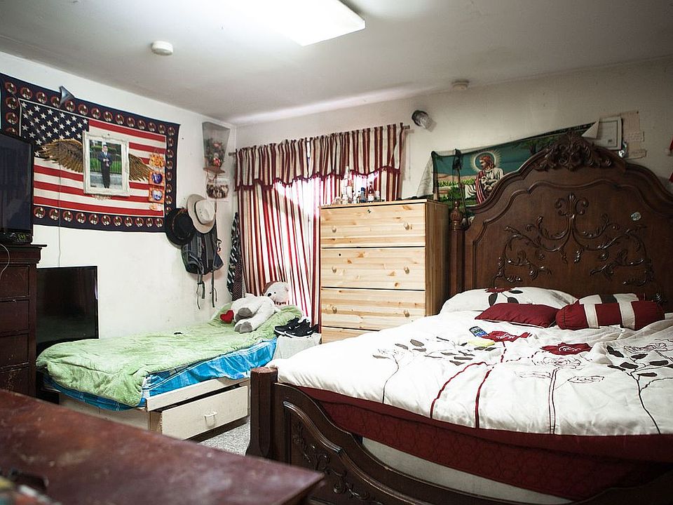 2nd image of 4209 108th St Floor 1
