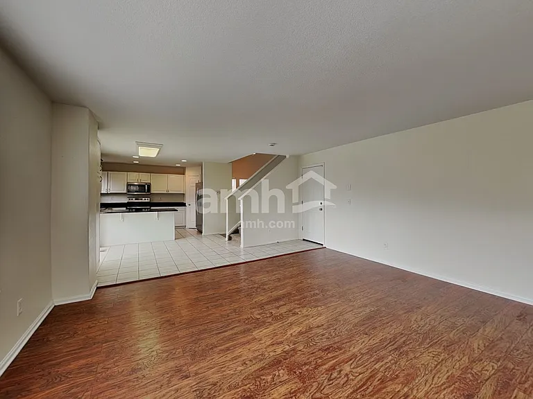 1088 Oriole Cir — Photo 7
