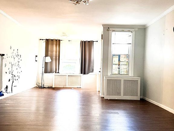 4th image of 3429 Saint Vincent St #0