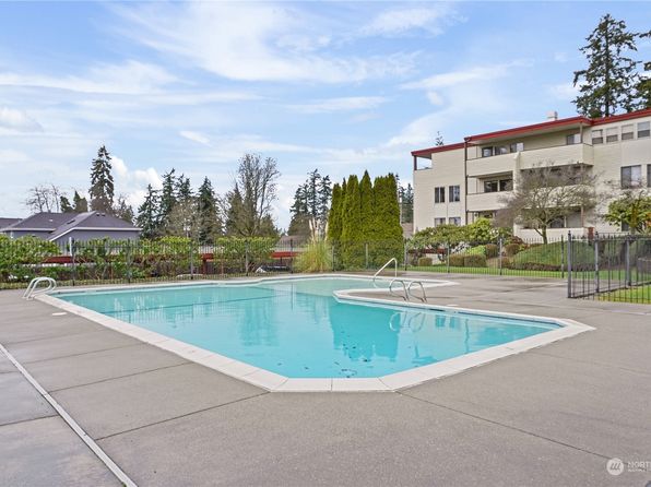 8516 196th Street SW #302, Edmonds, WA 98026