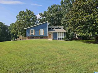 127 Twin Lakes Rd, Trussville, AL 35173