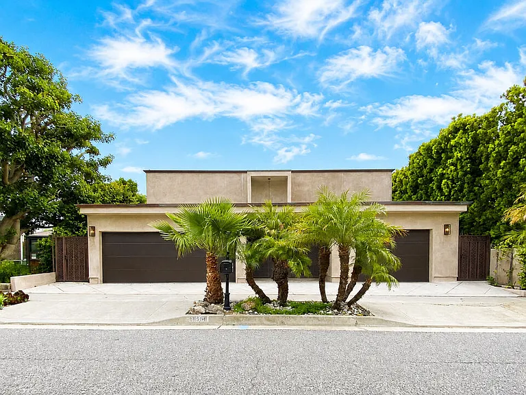 31518 Broad Beach Rd — Photo 1