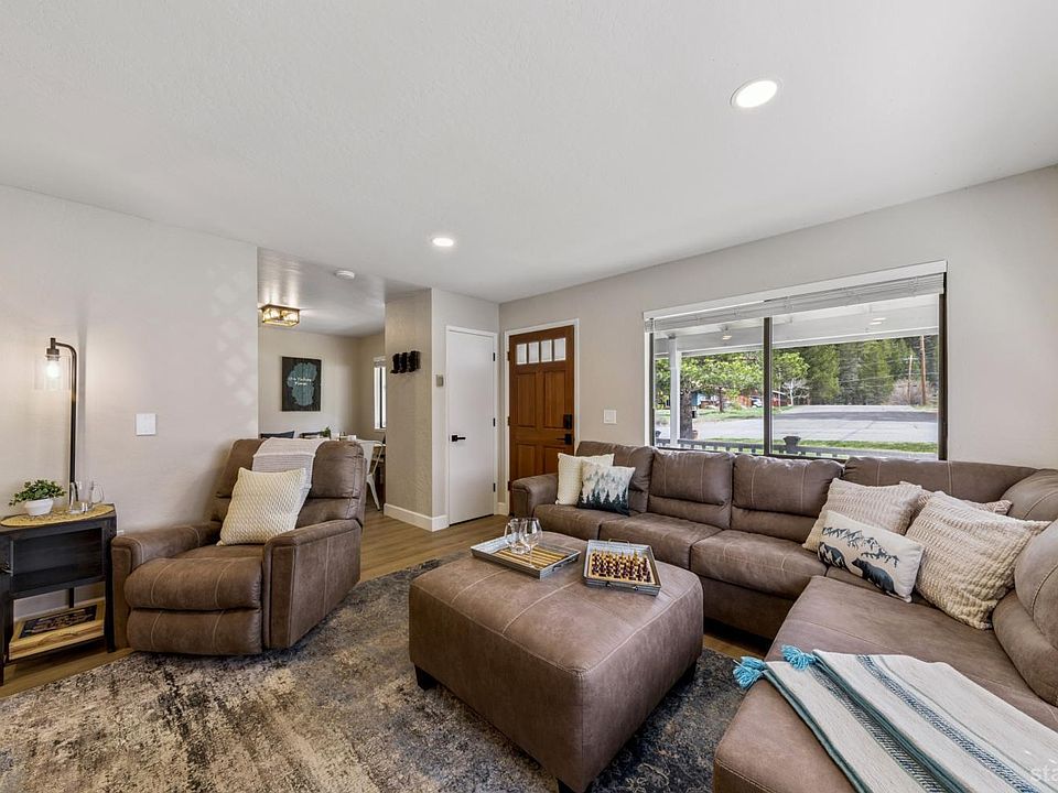2nd image of 1010 Onnontioga St