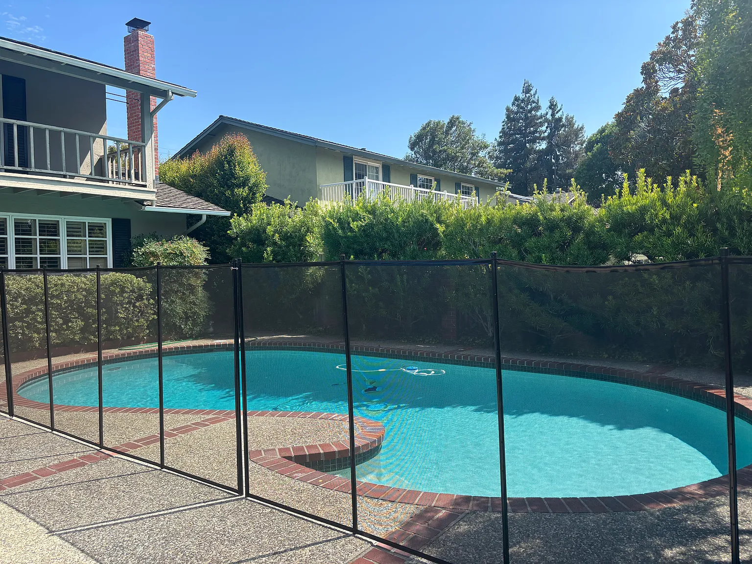 4 bed, 2.5 bath, 2388 sqft, $7,995 — Photo 3
