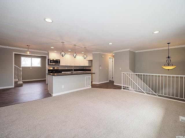 1st image of 3750 W Hillsboro Cir