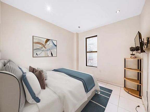 2nd image of 15 W 107th St APT 2