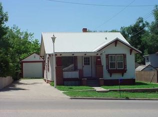 533 Battle Mountain Ave, Hot Springs, SD 57747