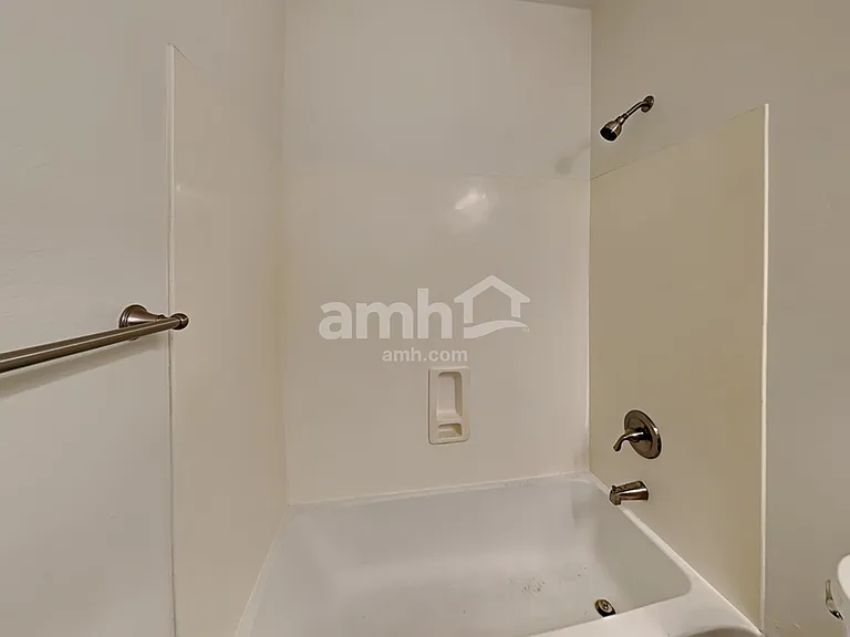 3405 S 91st Dr — Photo 16