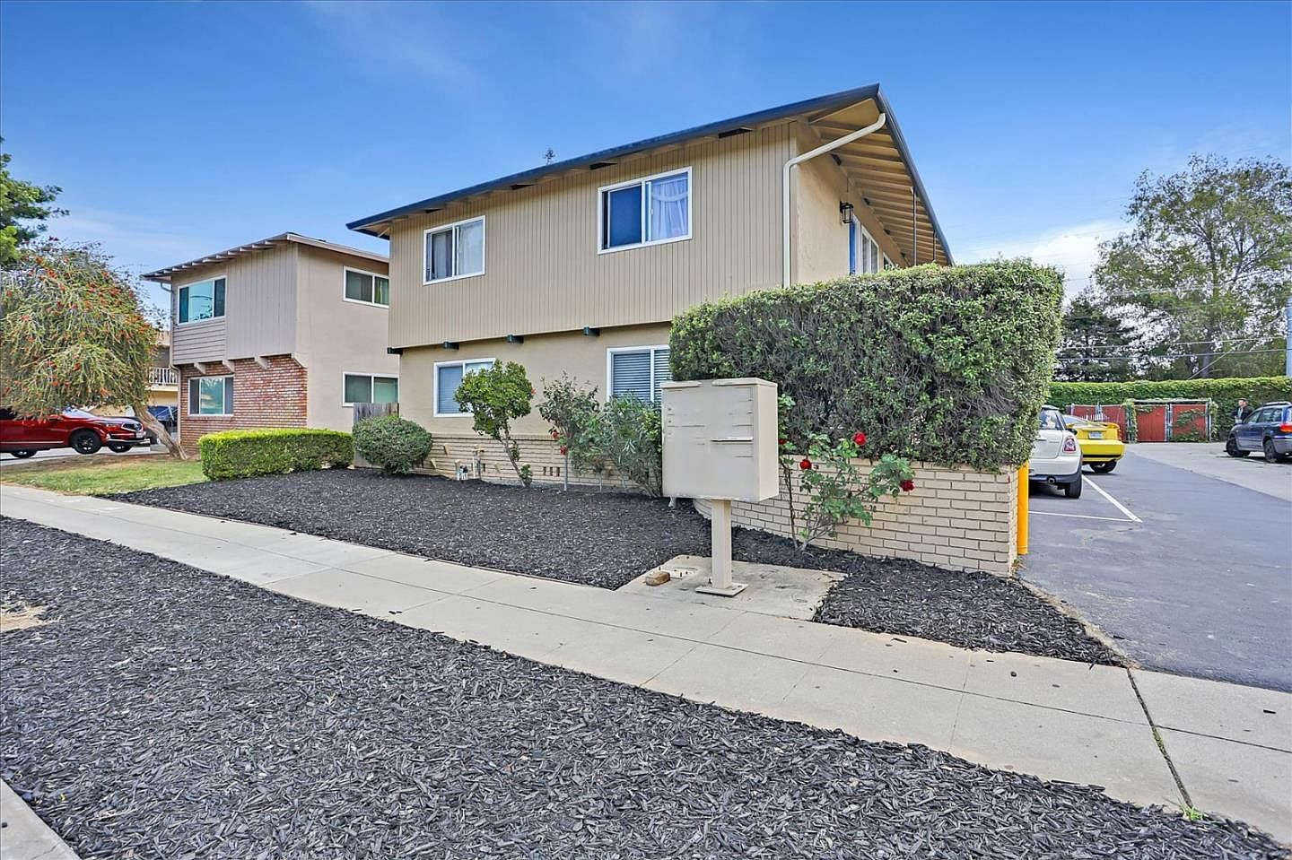 Deland Sanjose, San Jose, CA 95128 | Zillow