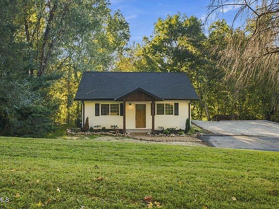 5th image of 1186 Riverview Dr