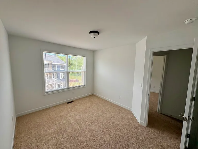 1071 Balsam Ln — Photo 21