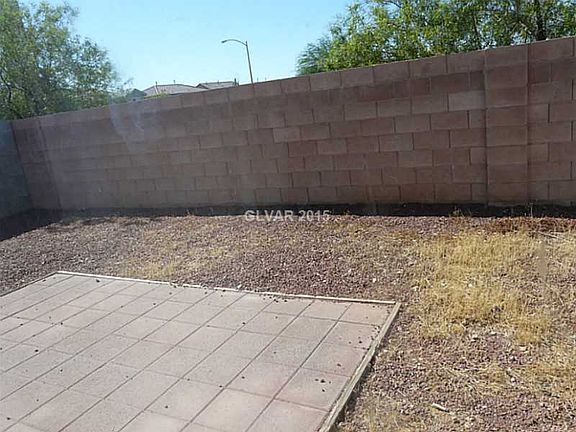5th image of 821 Iron Stirrup Ave