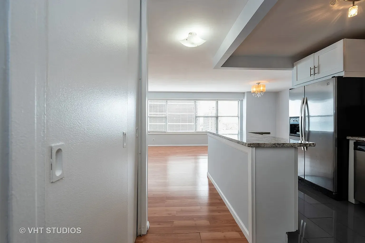 1 bed, 900 sqft, $1,800 — Photo 2