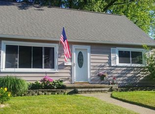 1921 S Rundle Ave, Lansing, MI 48910