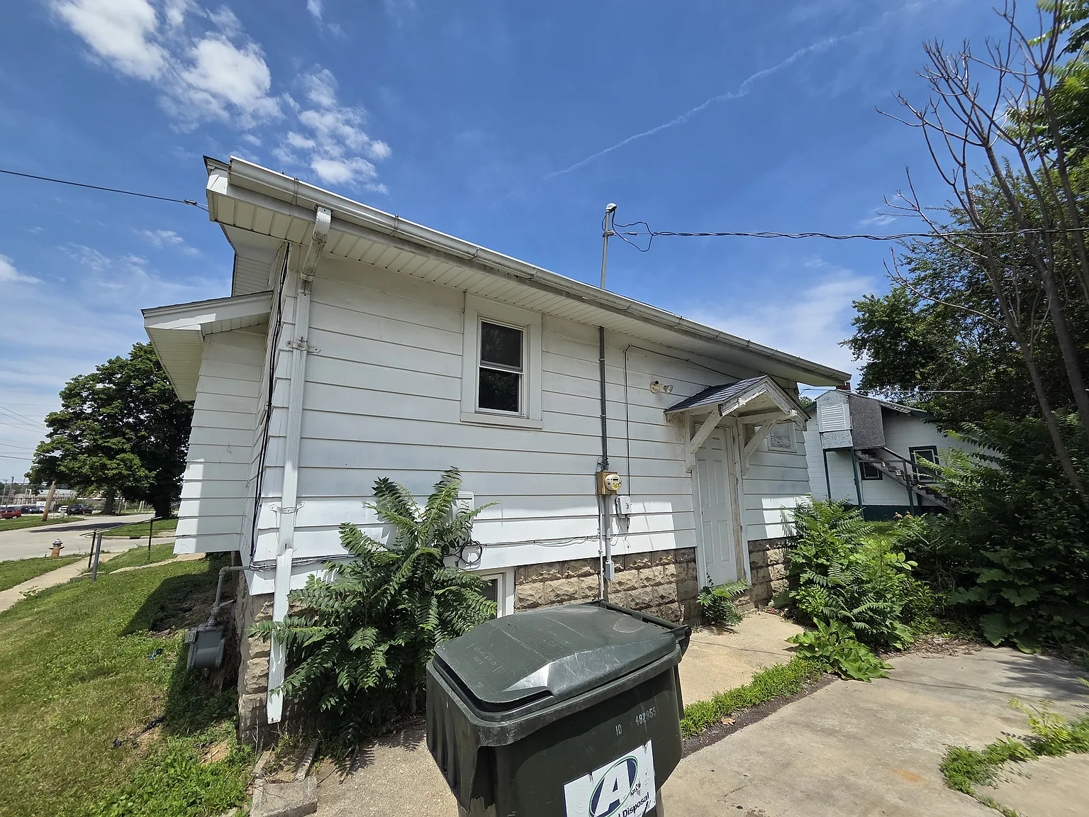 2 bed, 892 sqft, $850 — Photo 3