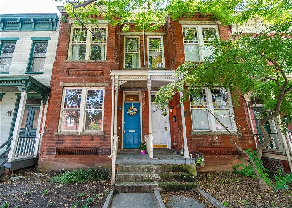 5 bed, 2248 sqft, $700 — Photo 2