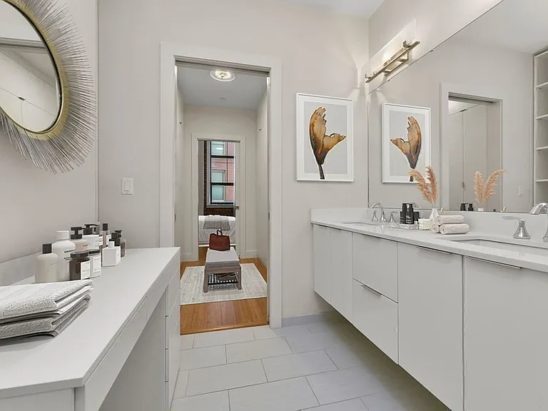 121 Portland St #202 — Photo 16