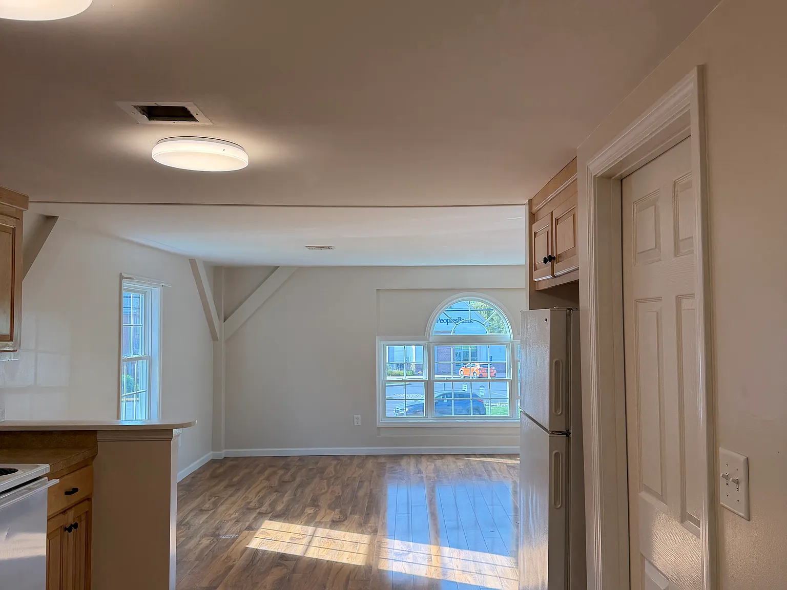 1 bed, 800 sqft, $1,550 — Photo 1