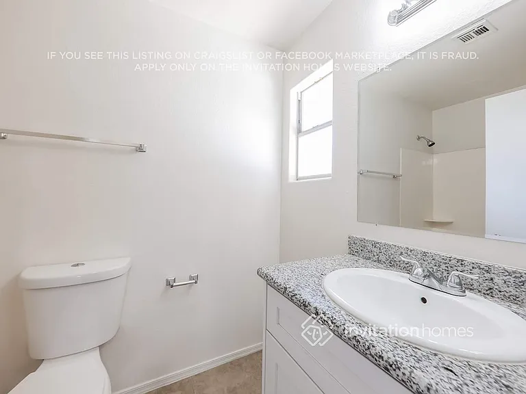 3215 W Salter Dr — Photo 15