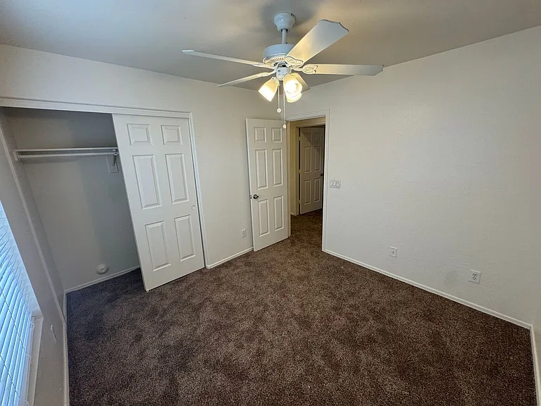 1225 W Darrel Rd — Photo 23