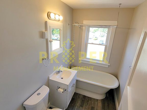 5th image of 3629 W 3rd St #3B-1BA-1250SQFT