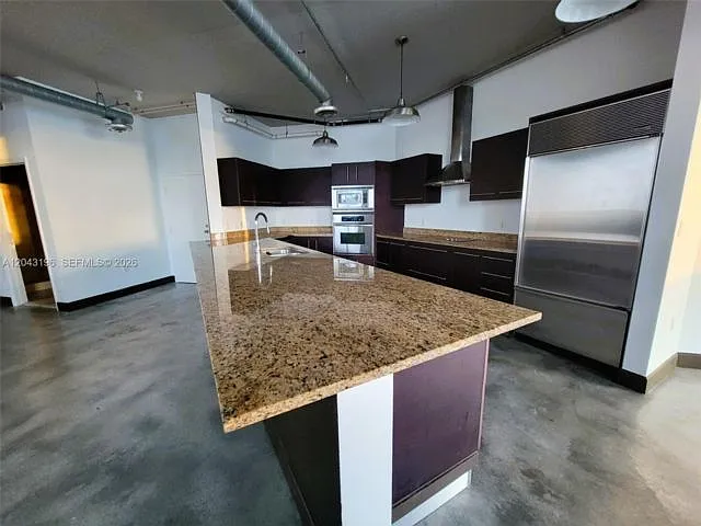 2 bed, 2.0 bath, $5,400 — Photo 2