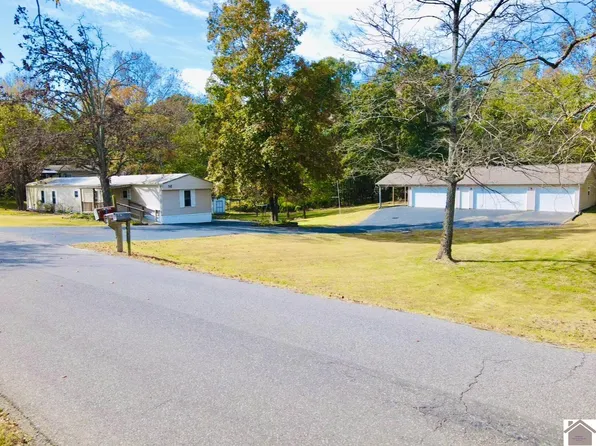 142 Green Acres Ln, Benton, KY 42025