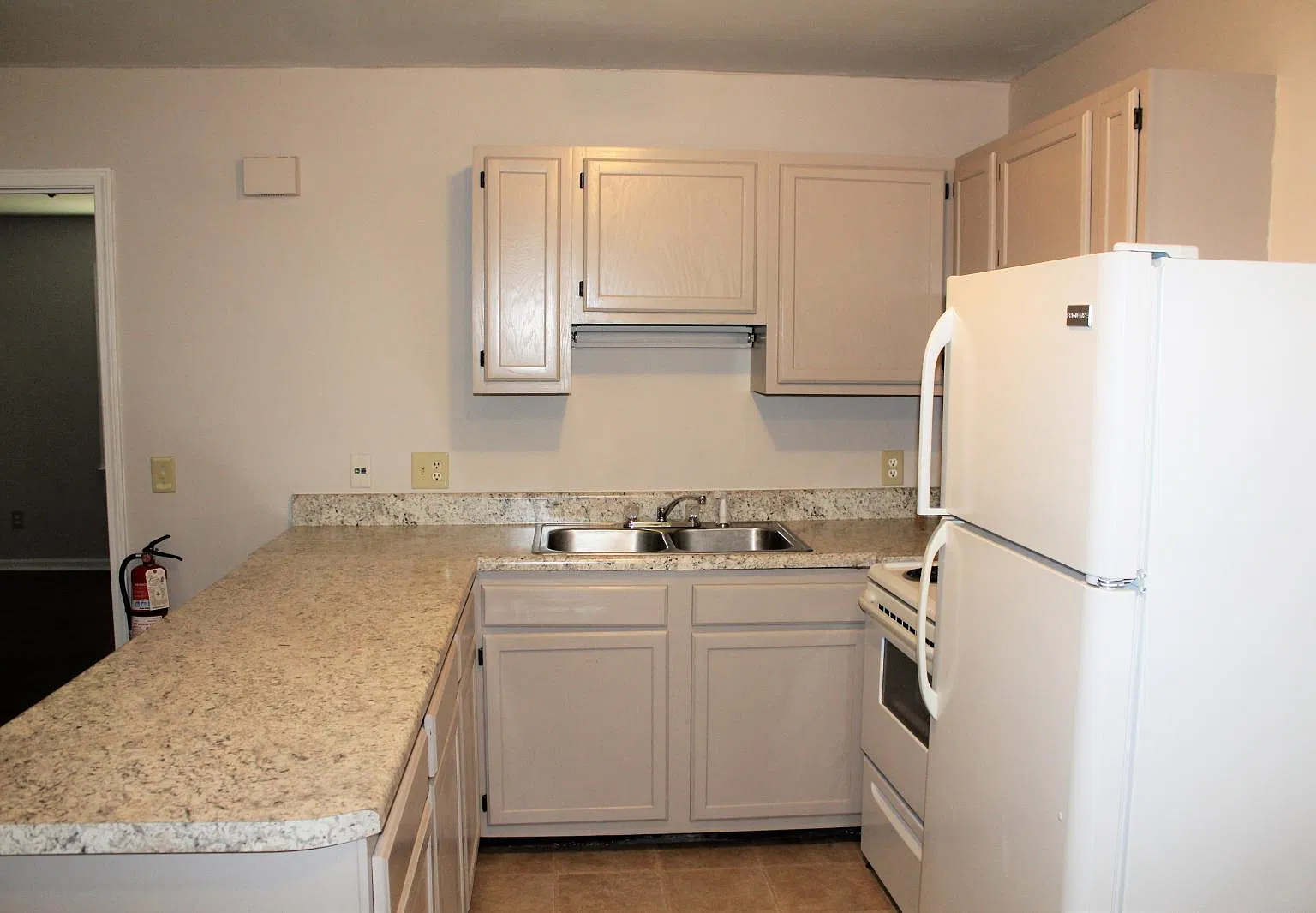 1 bed, 10 sqft, $895 — Photo 4