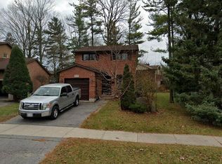 915 Rowantree Cres, Kingston, ON K7P1P6