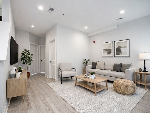 2nd image of 1731 W Montgomery Ave #3