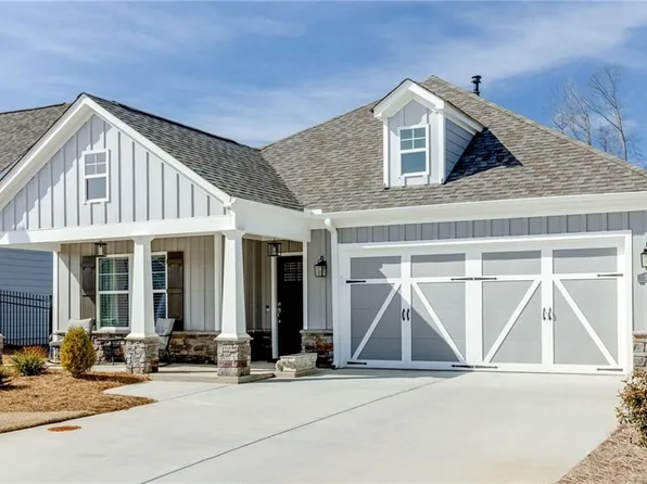 57 Social Jct, Hiram, GA 30141