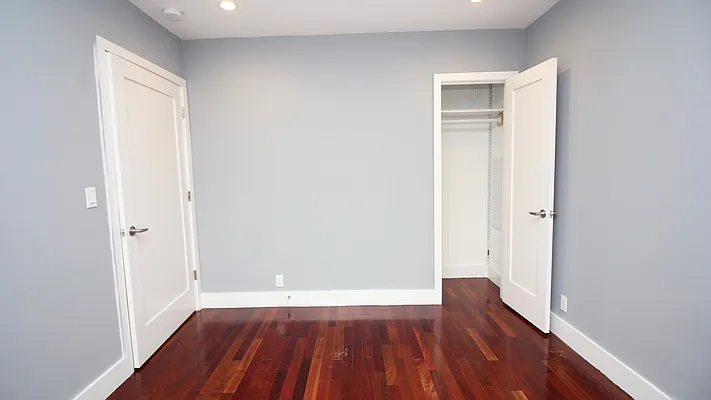 Rented by Nooklyn NYC LLC | media 4