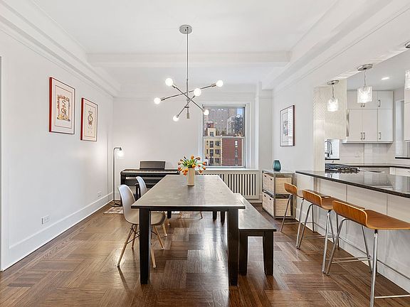 2nd image of 123 W 74th St APT 8A