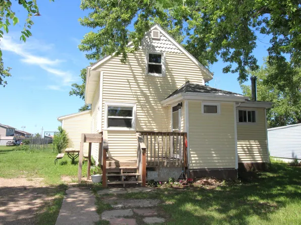 207 1st Ave N, Glenburn, ND 58740