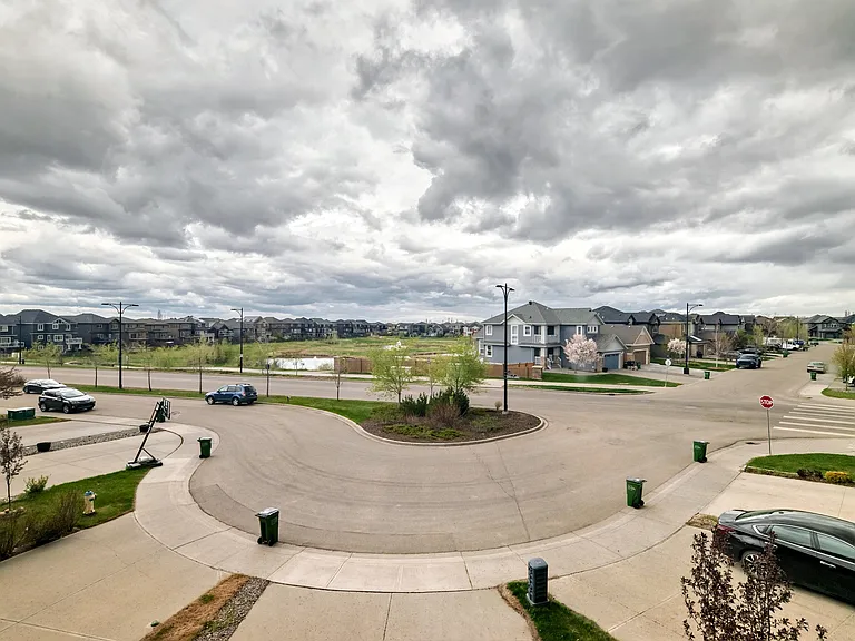 3015 Winspear Cmn SW — Photo 44