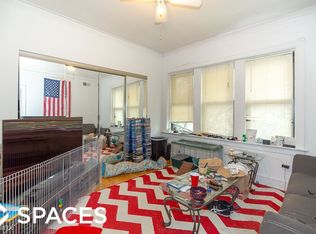 3549 N Claremont Ave #3, Chicago, IL 60618