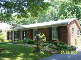 3411 Gonewind Dr, Louisville, KY 40299