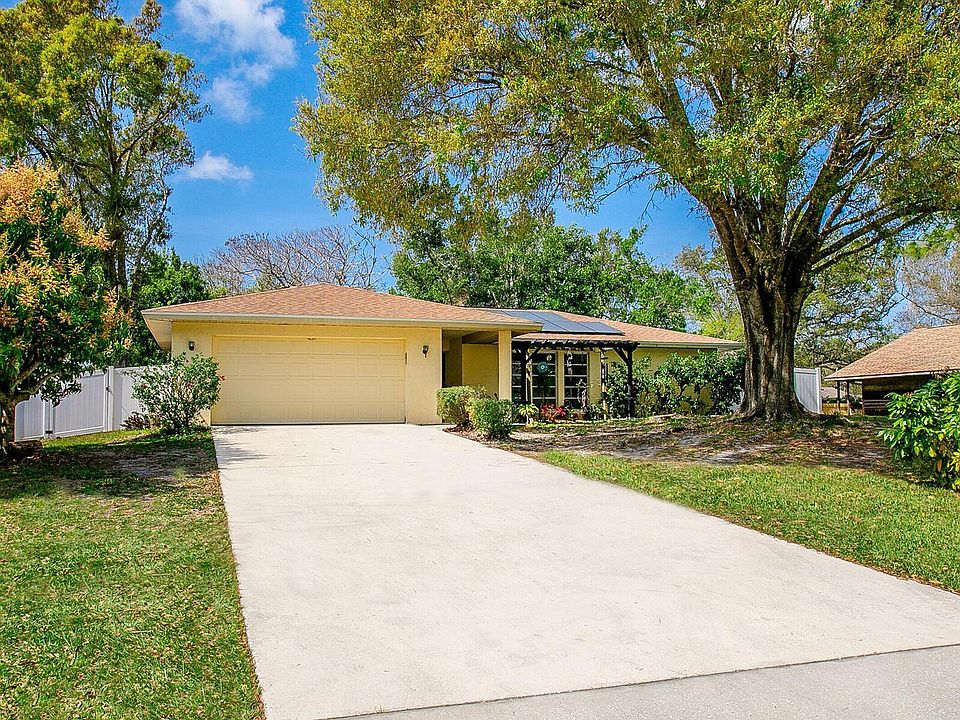 1st image of 2726 Amanda Dr