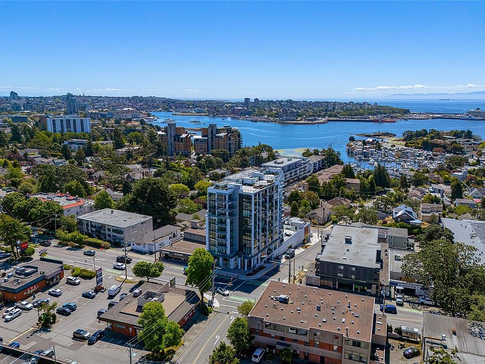 1st image of 899 Esquimalt St #301