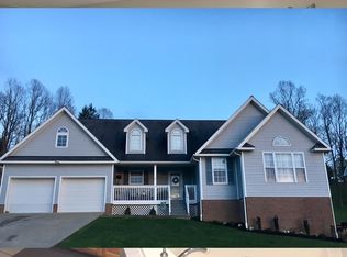 116 Oakwood Cir, Bridgeport, WV 26330