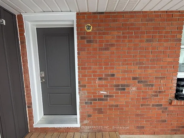 1093 Gallagher Rd #A — Photo 1