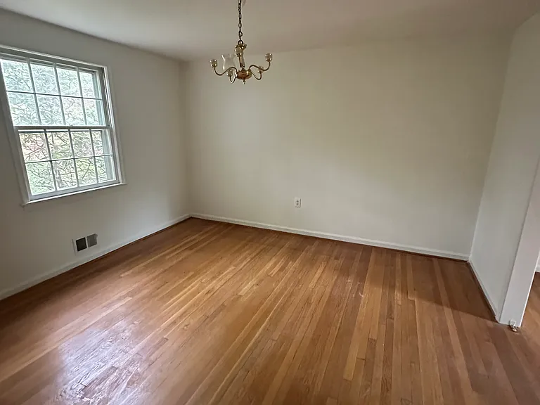 509 Finsbury Rd — Photo 8
