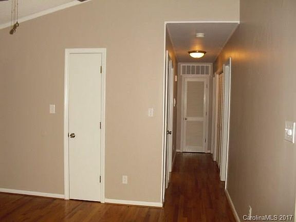 5th image of 506 N Franklin St