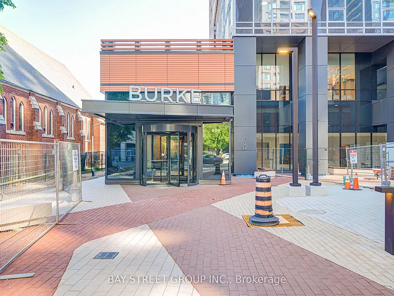 609 Sherbourne St #2302 — Photo 3