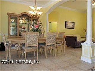 4th image of 11436 Laurel Green Way N